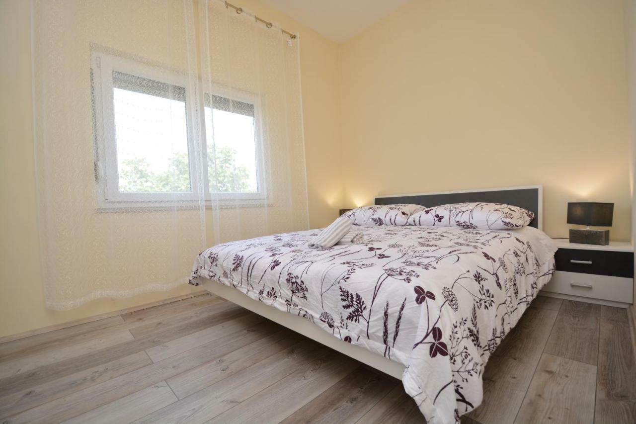 Apartman Susic Apartment Policnik Екстериор снимка